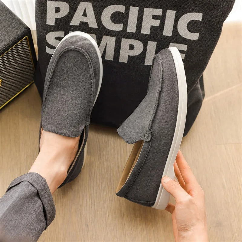 Old Money Suede Loafers — Elegância Sem Esforço